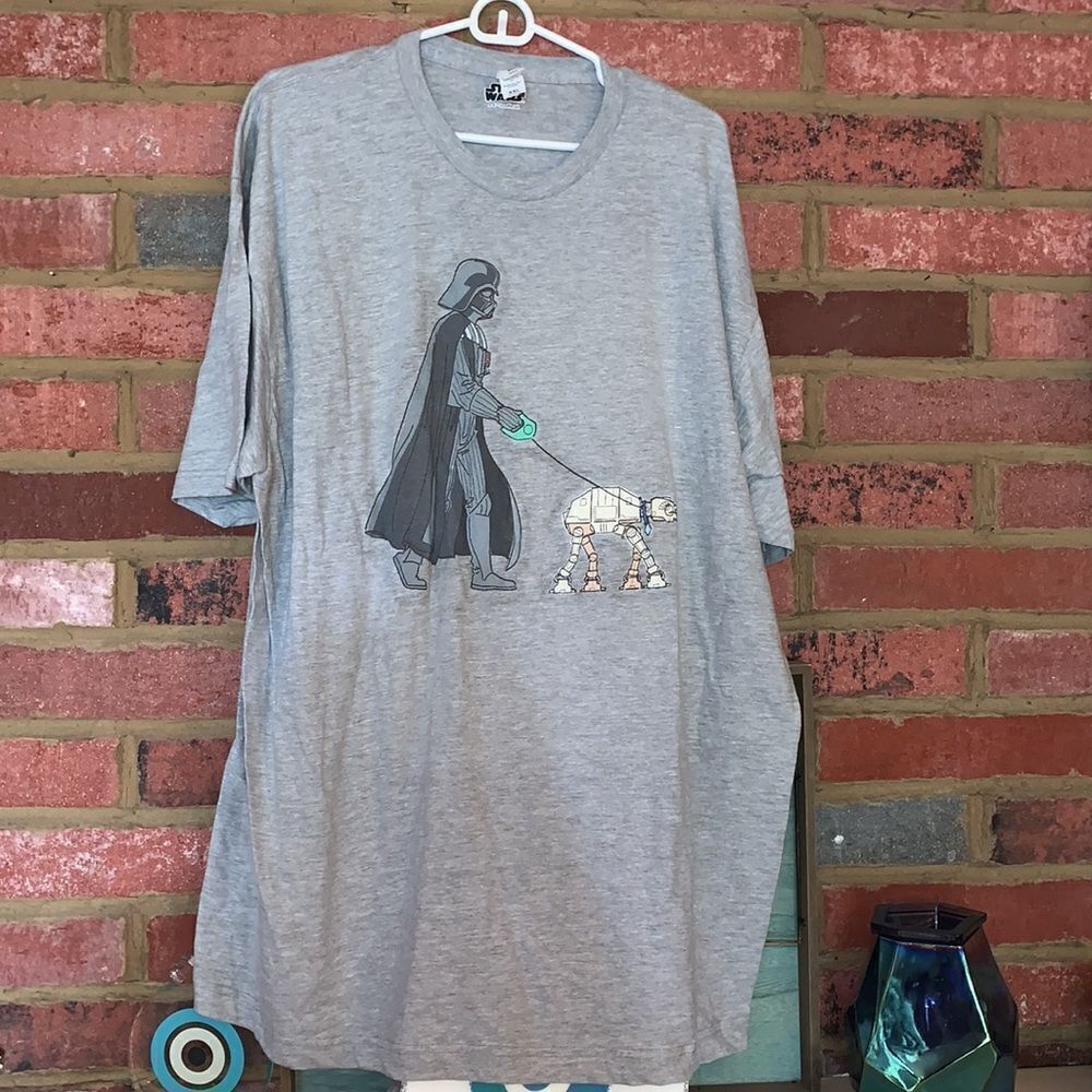 Star Wars Slim Fit Short Sleeve Crew Tee. Size 2xl.